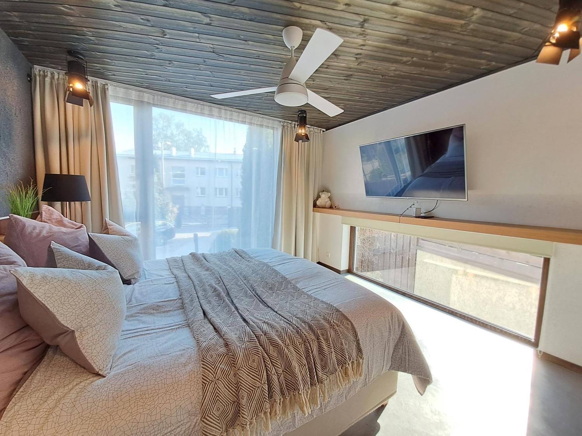 Lux Apartment Parnu Luaran gambar