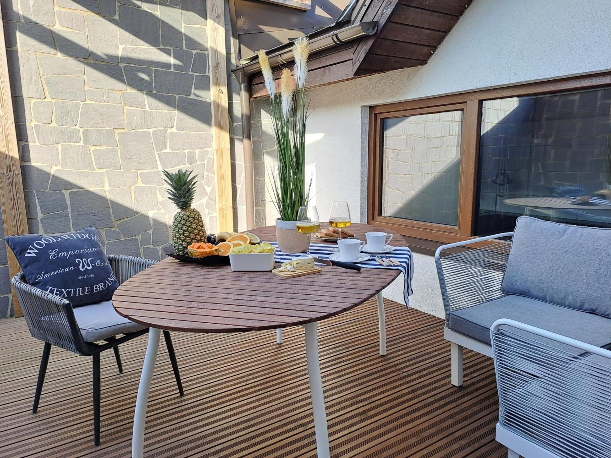 Lux Apartment Parnu Luaran gambar
