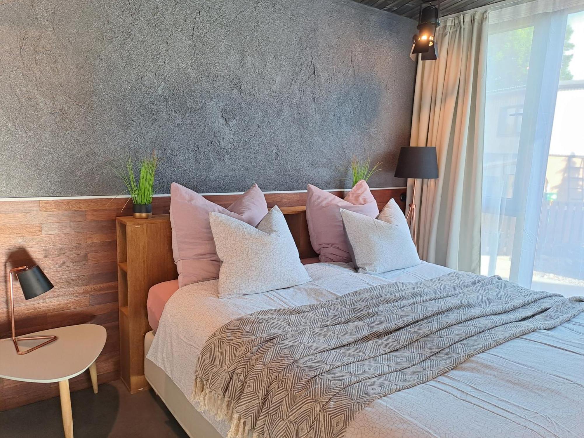 Lux Apartment Parnu Luaran gambar